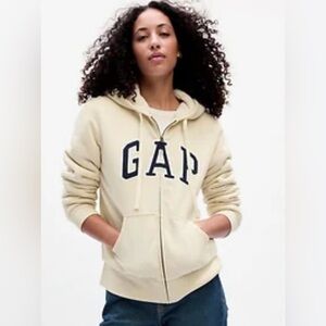 NWT Gap Logo Sherpa-Lined Zip Hoodie M